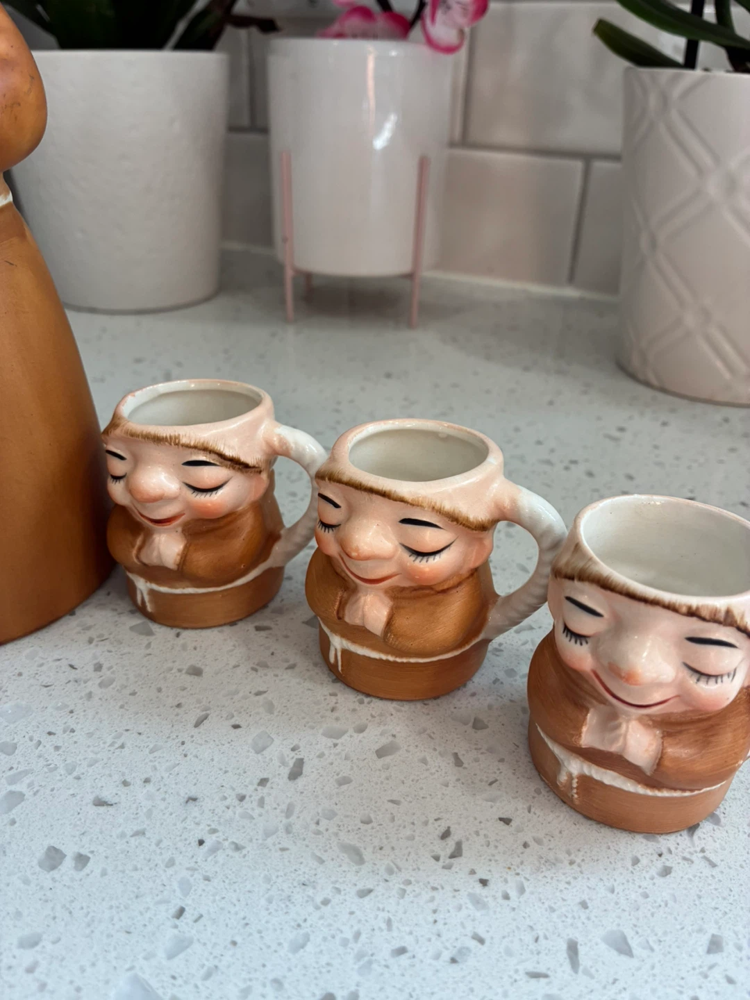 Vintage Monk Decanter and 6 Mugs Set - photo 5
