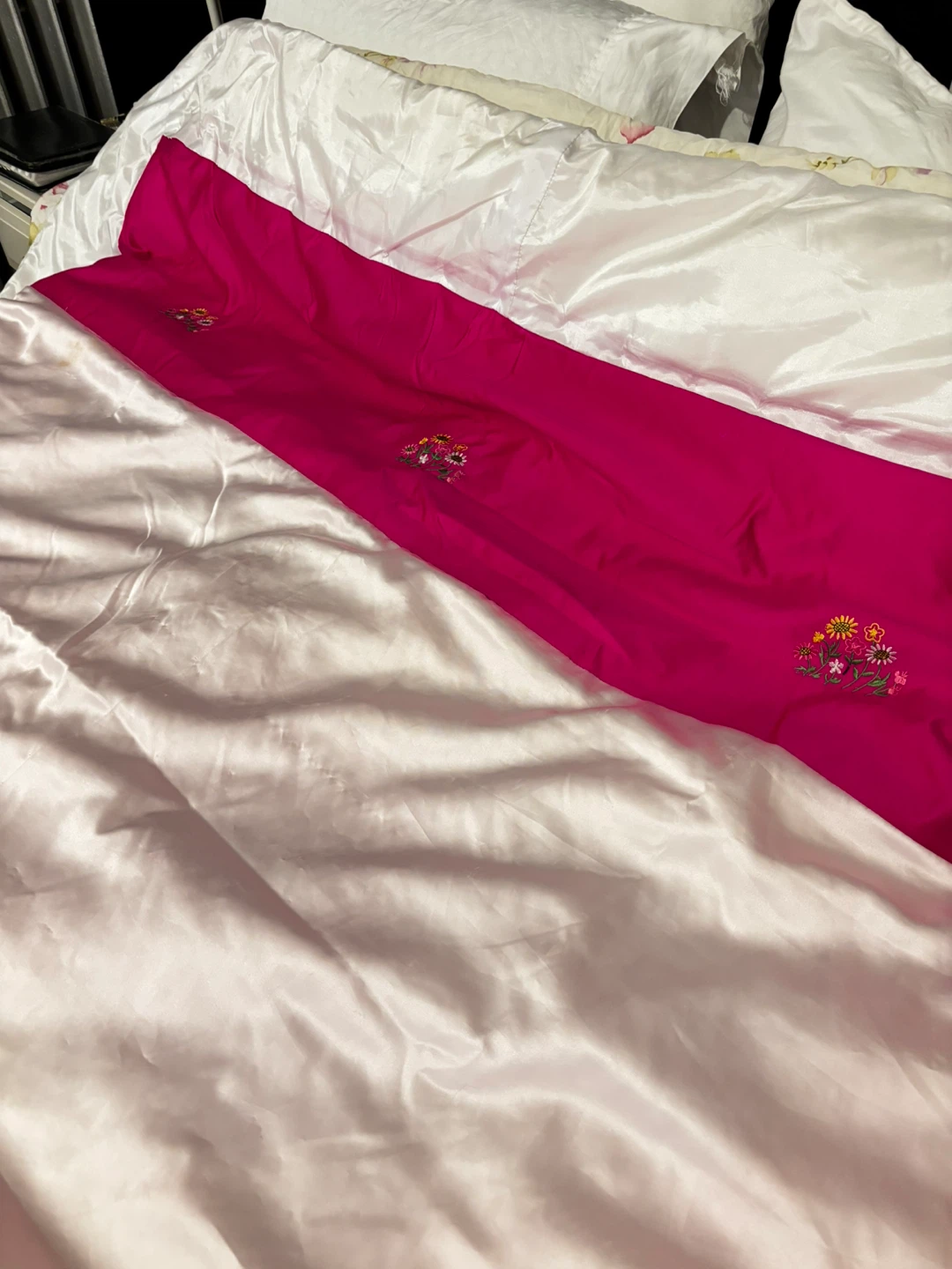 Pink and White Decorative Bed Cover - photo 4