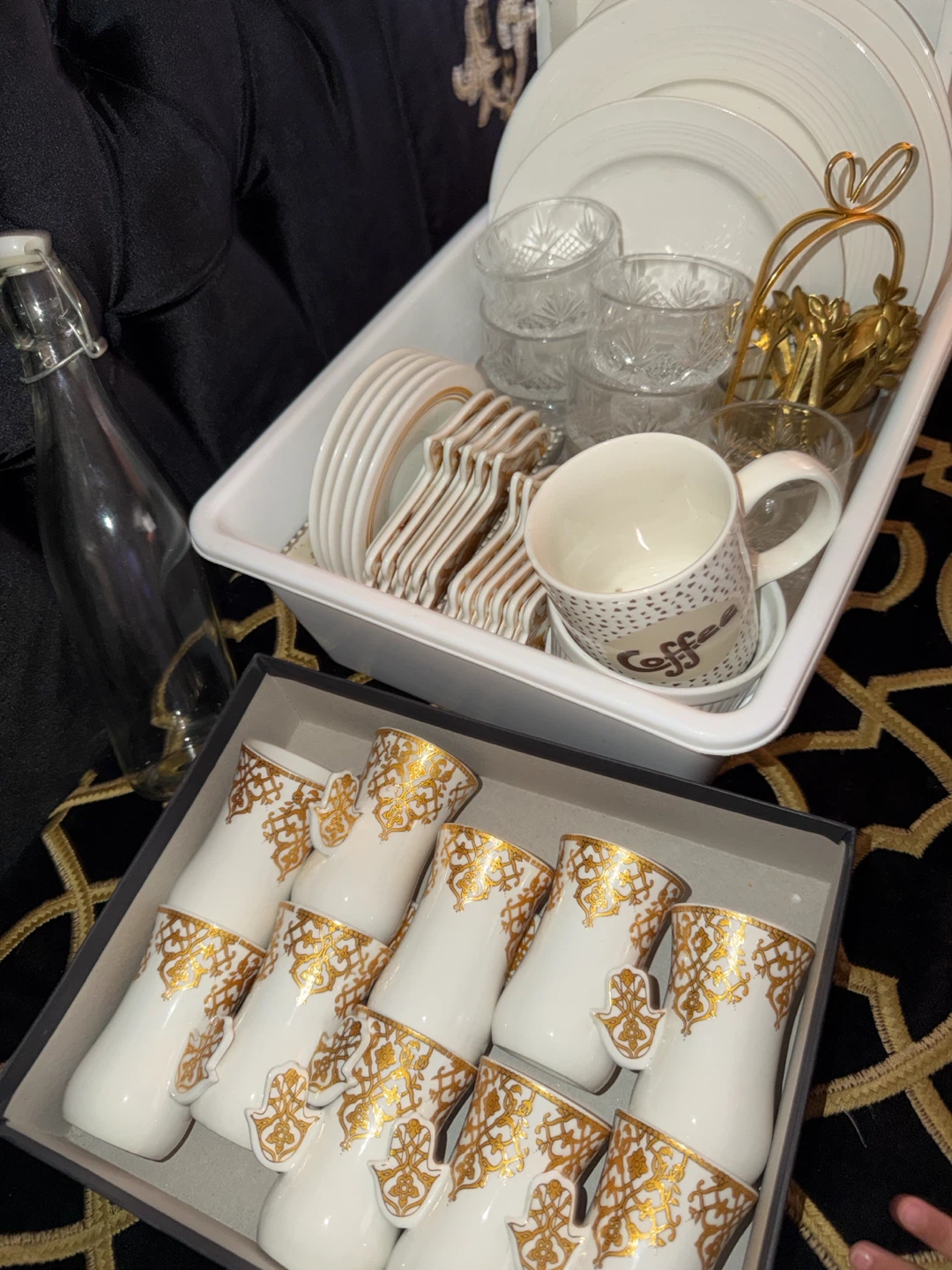 Kitchenware Assortment including Stanley Tumbler
