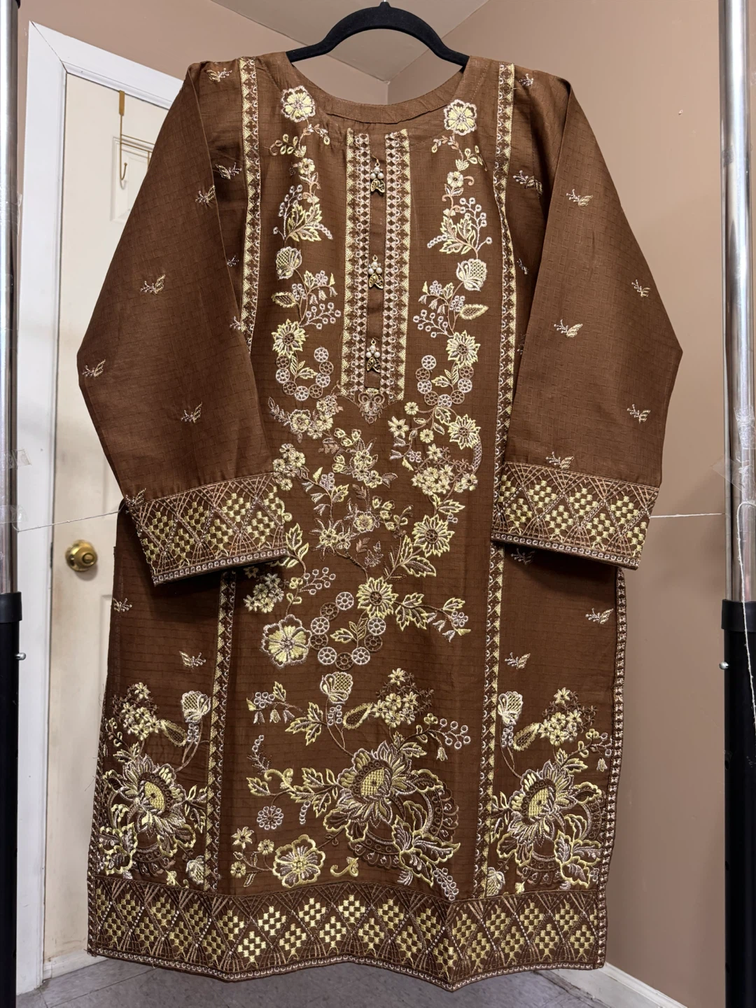 Cotton embroidered kurti/top - photo 2
