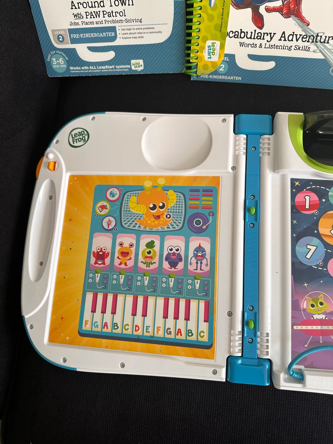LeapFrog LeapStart Interactive 3D System with 3 Books - photo 4