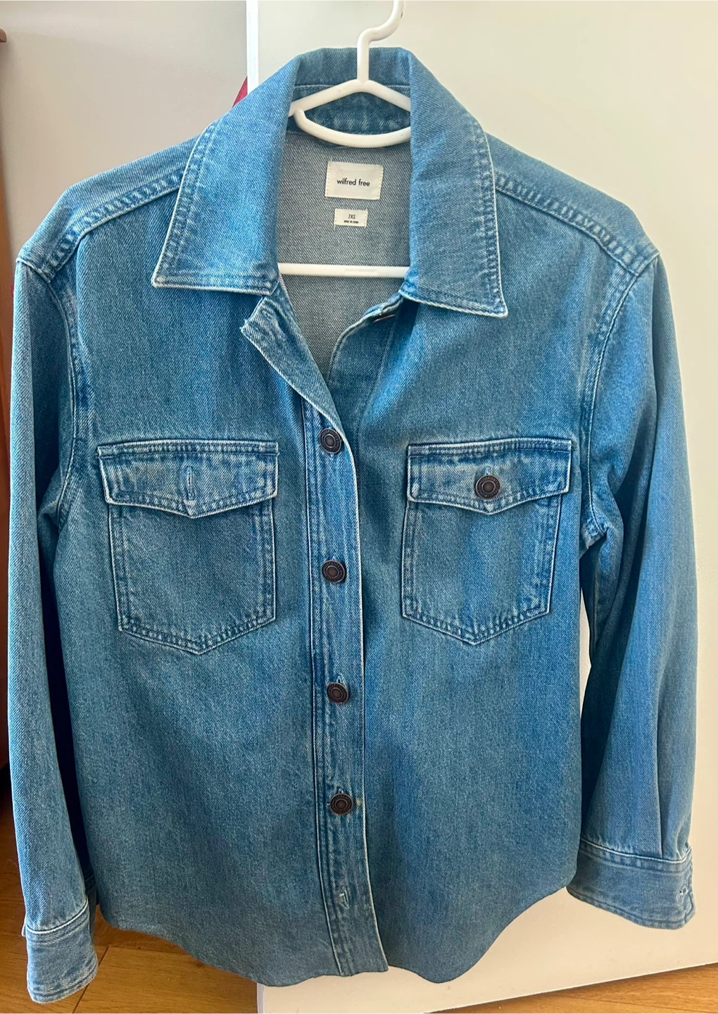 Ladies Aritzia denim jacket size 2XS - photo 3