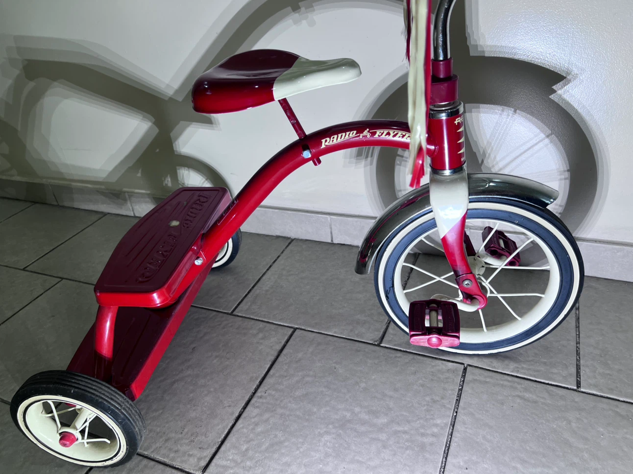 Radio Flyer Red Tricycle classic for collectors - photo 4