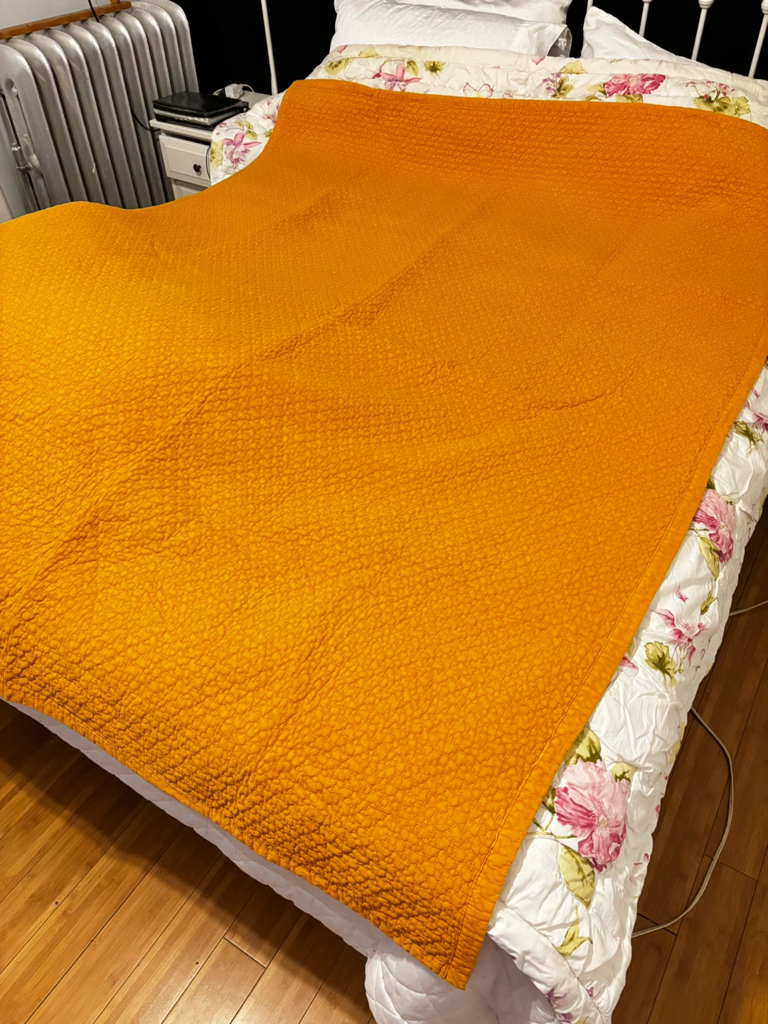 Orange Quilted Bedspread - photo 3