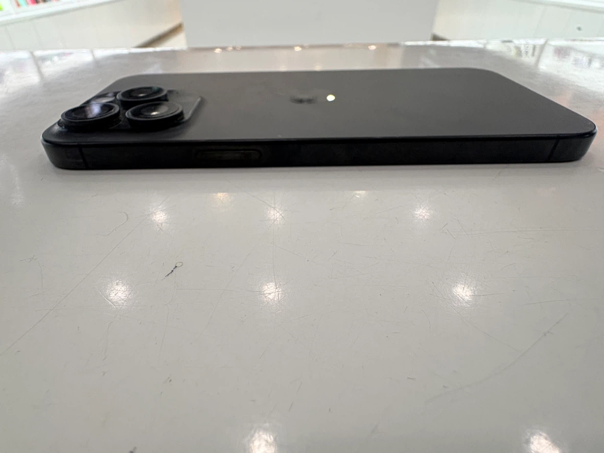 Apple iPhone 15 Pro Max, Black Titanium - photo 3