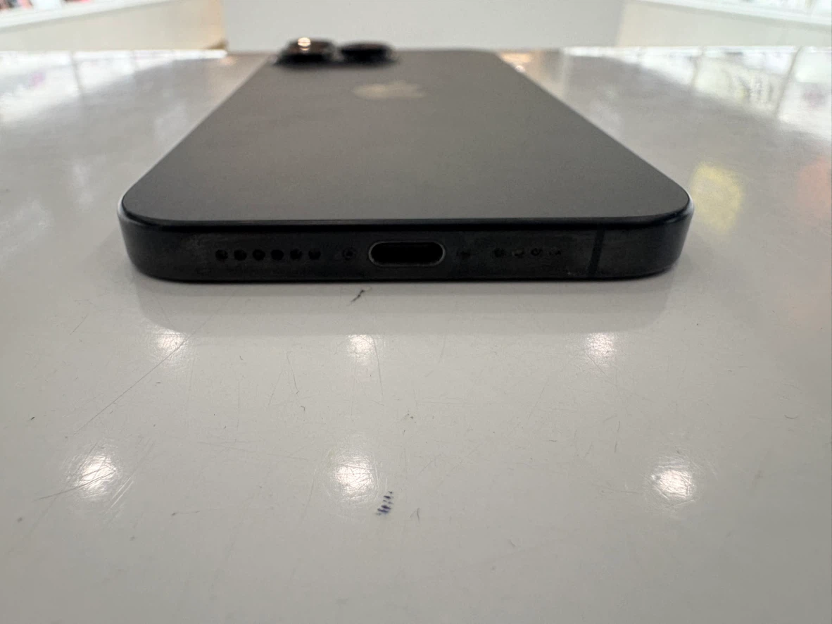 Apple iPhone 15 Pro Max, Black Titanium - photo 5