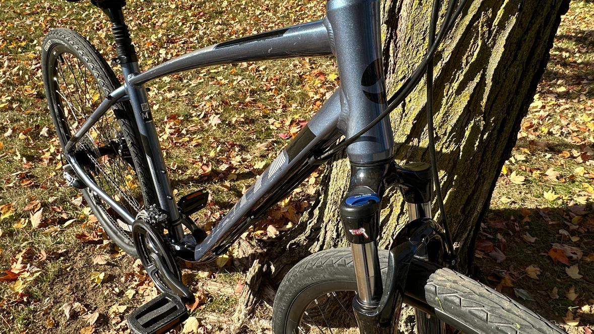 Giant Hybrid Bicycle Size Medium - photo 4