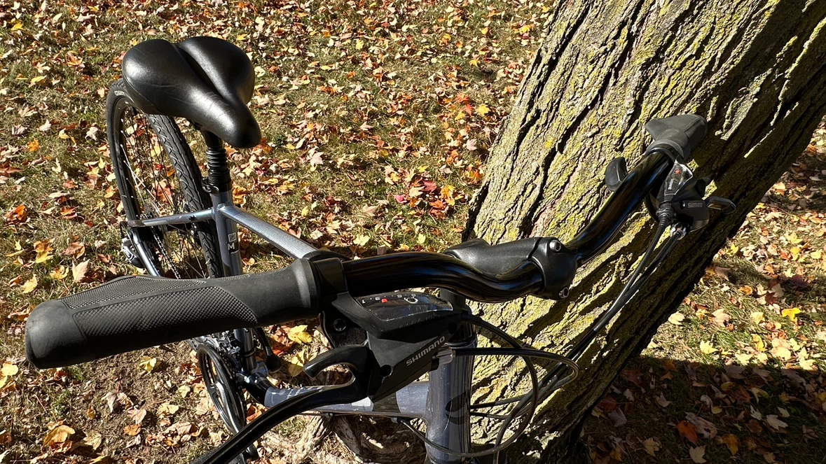 Giant Hybrid Bicycle Size Medium - photo 5