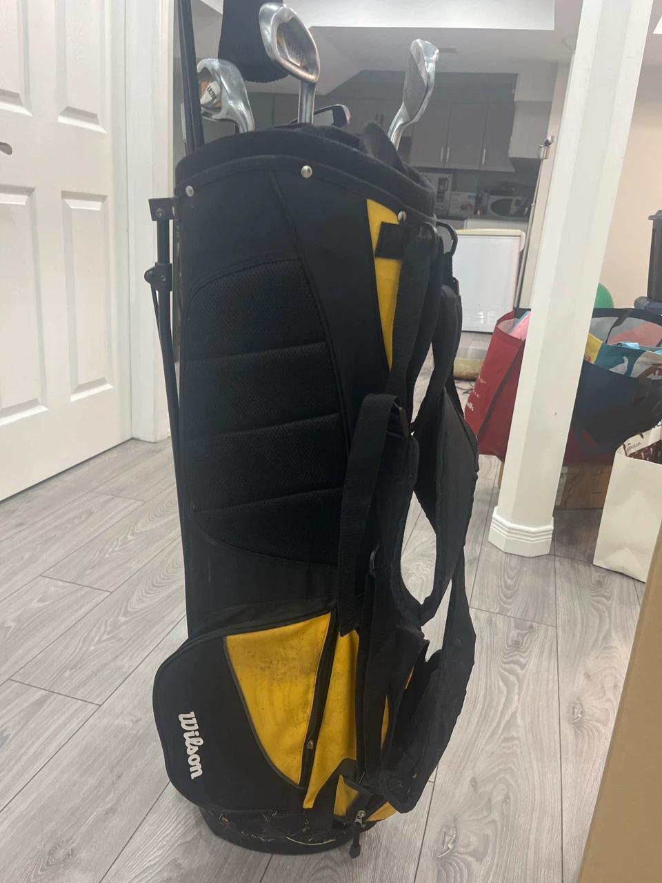 Wilson Golf Club Set with Bag