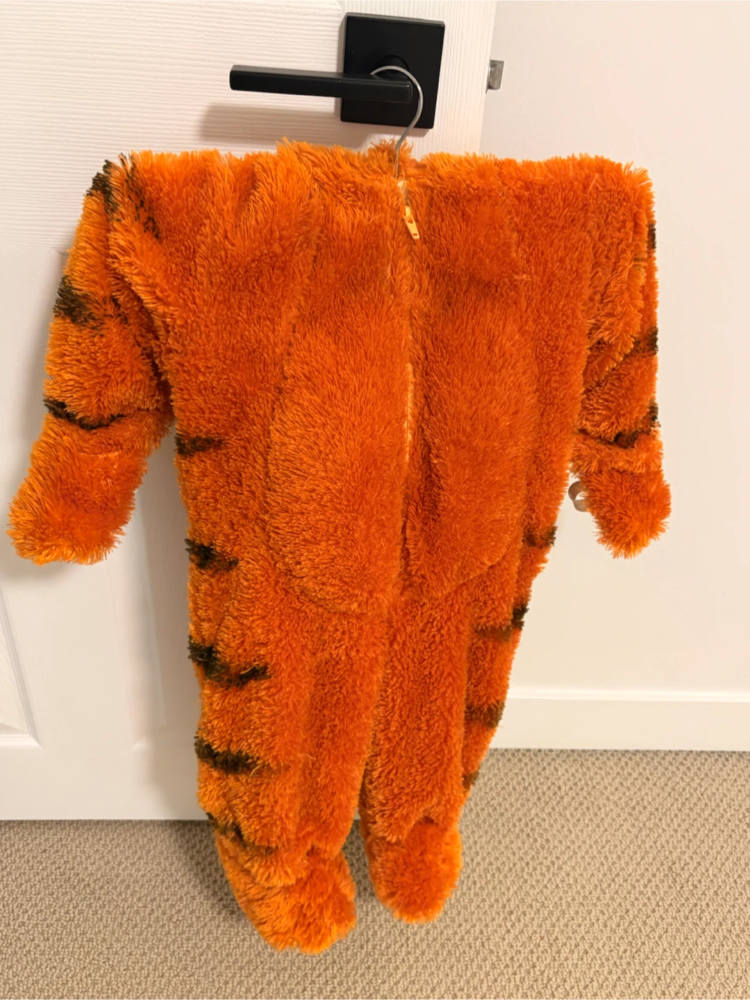 Tiger plush costume- Size 2T - photo 3