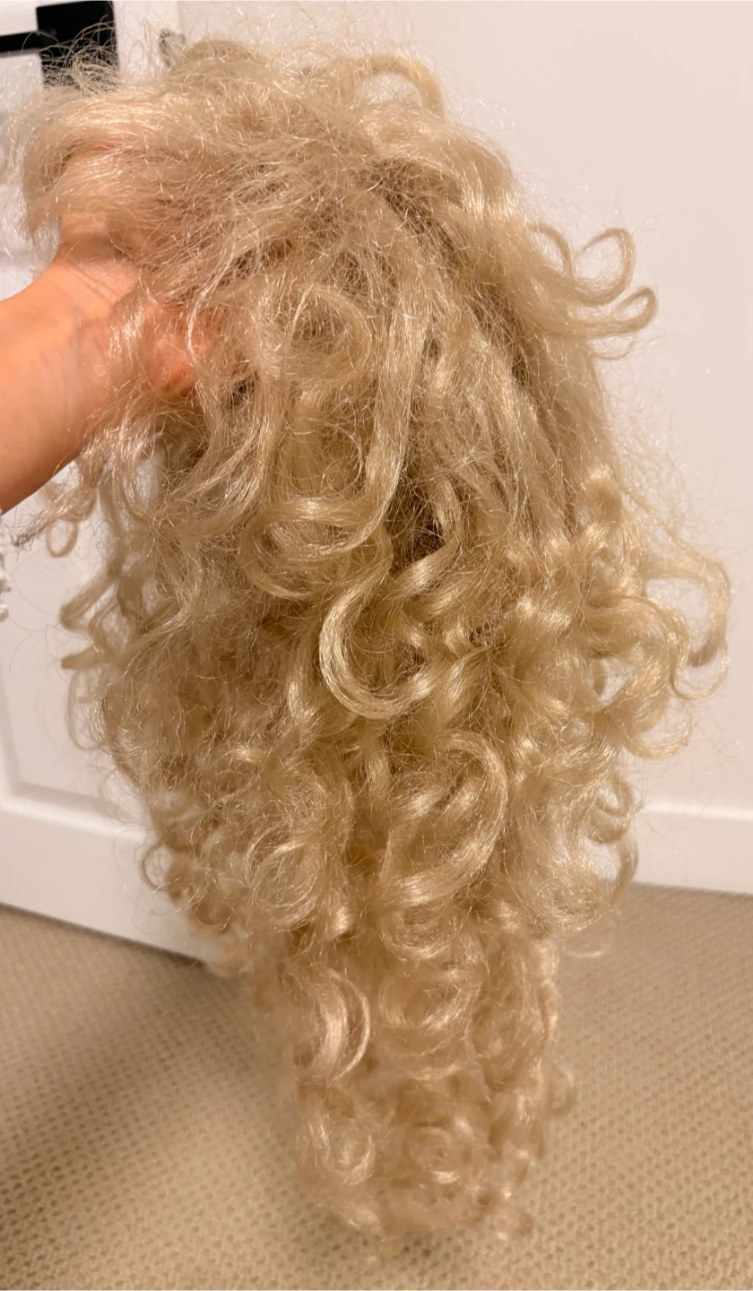 Curly Blonde Synthetic Wig with bangs - photo 3