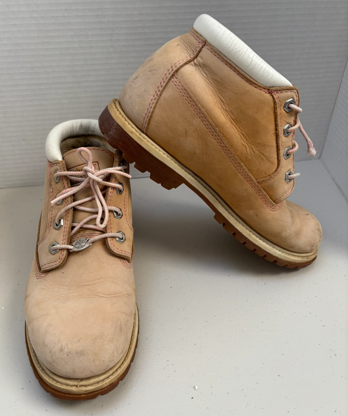 Timberland Pink Stitch Leather Boots Size 8 - photo 2