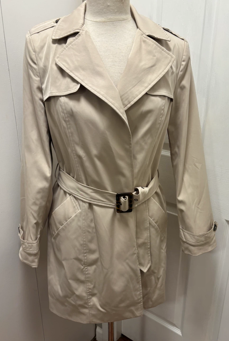Roz & Ali Beige Short Trench Coat