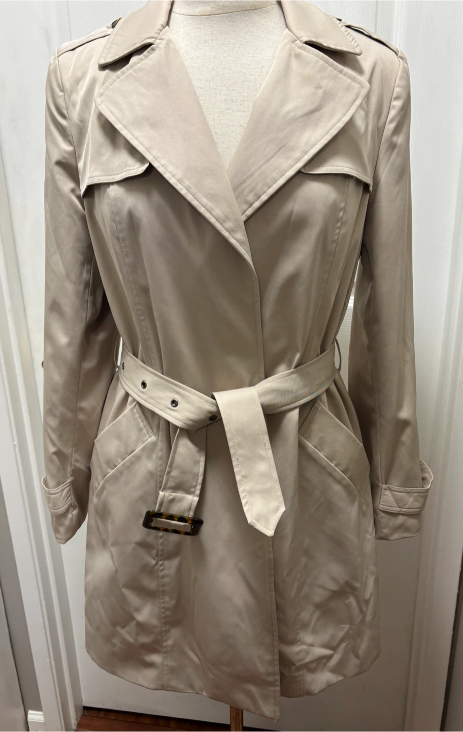 Roz & Ali Beige Short Trench Coat - photo 4