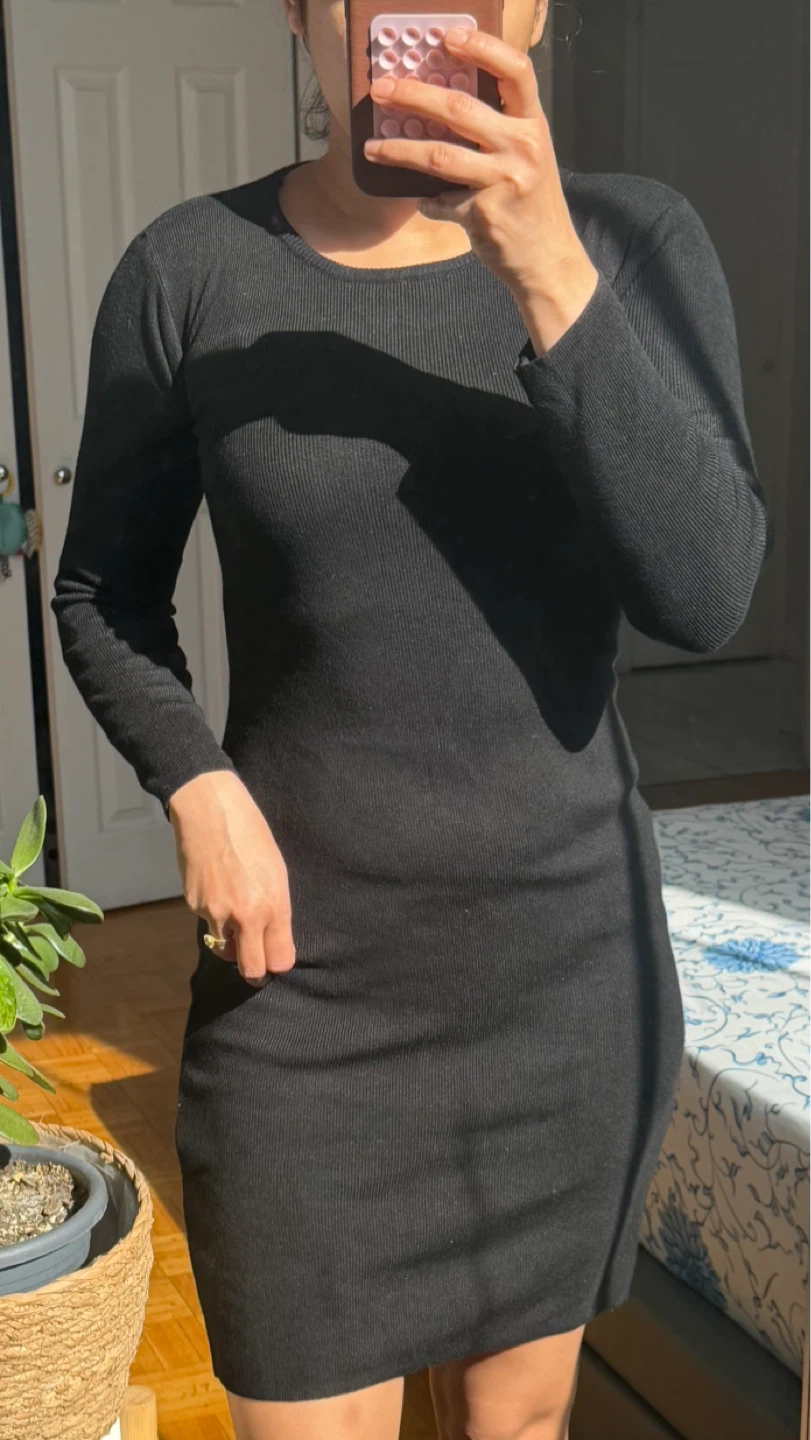 Black Long-Sleeve Ribbed Knit Dress - photo 2
