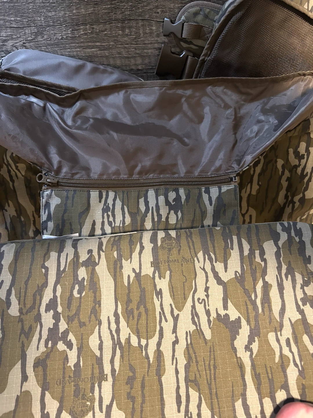 Mossy Oak Turkey Hunting Vest w/seat cushion - photo 5