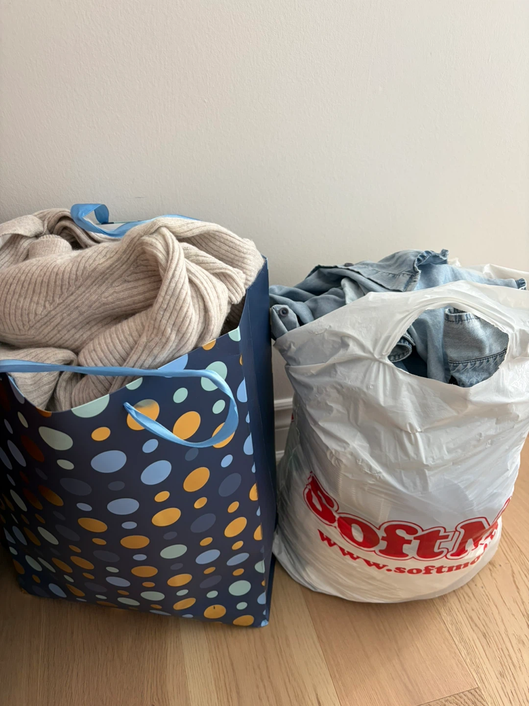 Free women’s clothing XS-S