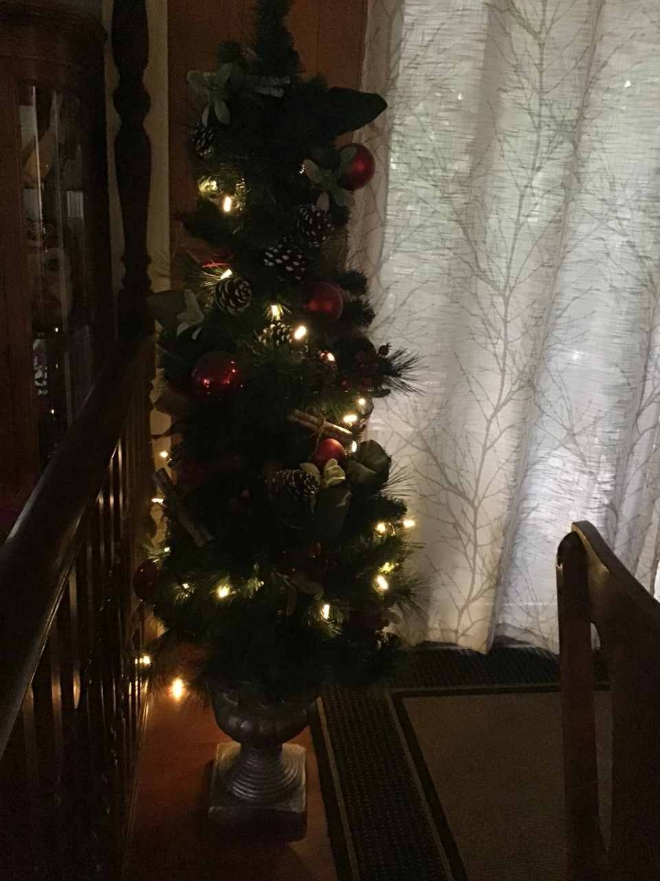 Pre-lit Artificial Christmas Tree in Urn