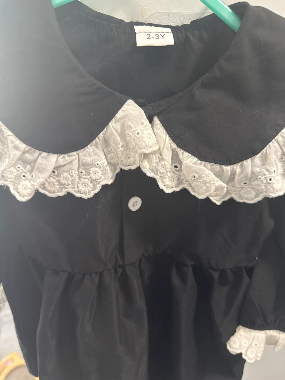 Black dress with white lace collar - photo 2