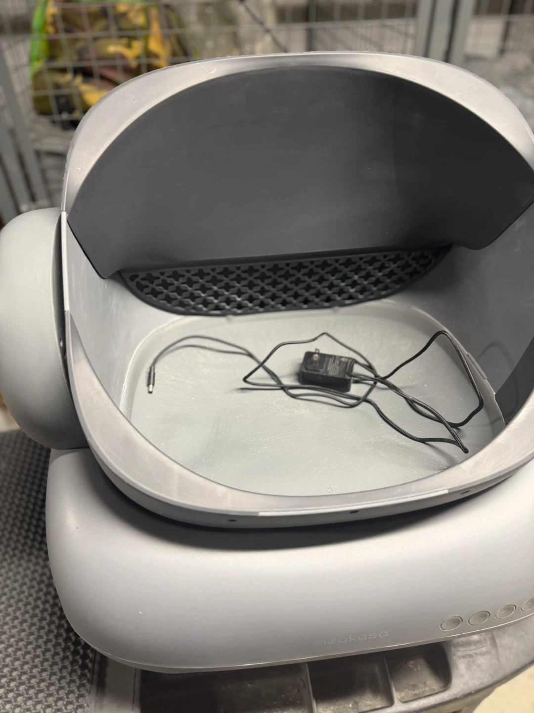 Neakasa Automatic Cat Litter Box - photo 5
