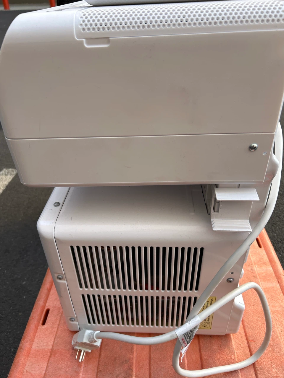 Midea Window Air Conditioner 12000 btu - photo 2