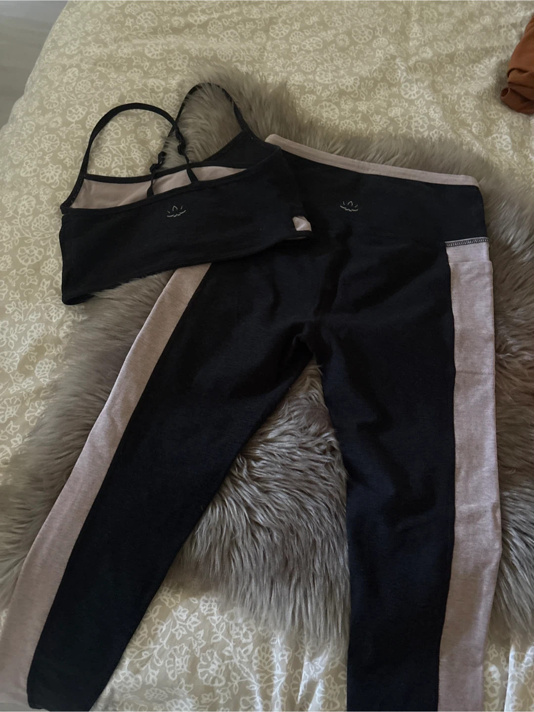 Activewear yoga bra and leggings