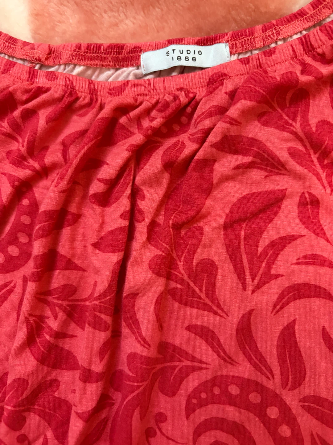 Studio 1886 Red Floral Print Top - photo 3