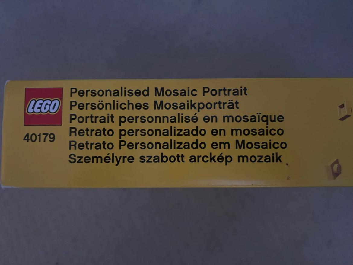 LEGO Personalised Mosaic Portrait 40179 - photo 2