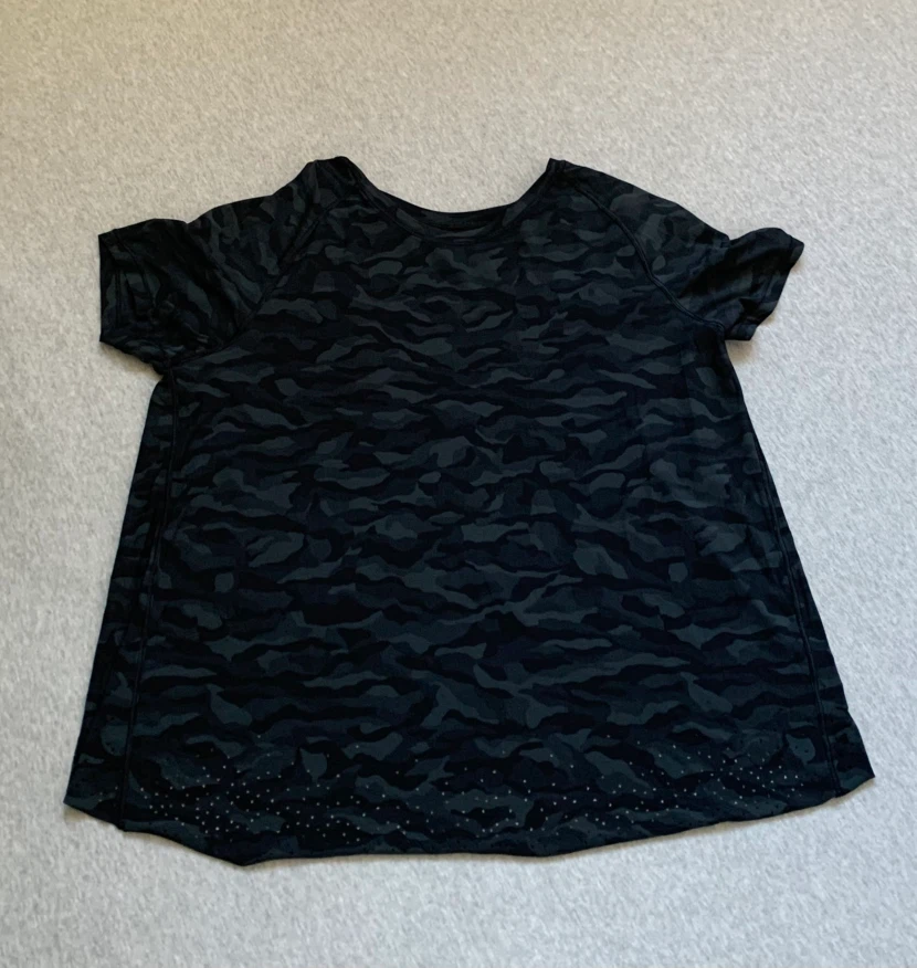 Lululemon Quick Pace Short Sleeve Camo Top - Size Unknown