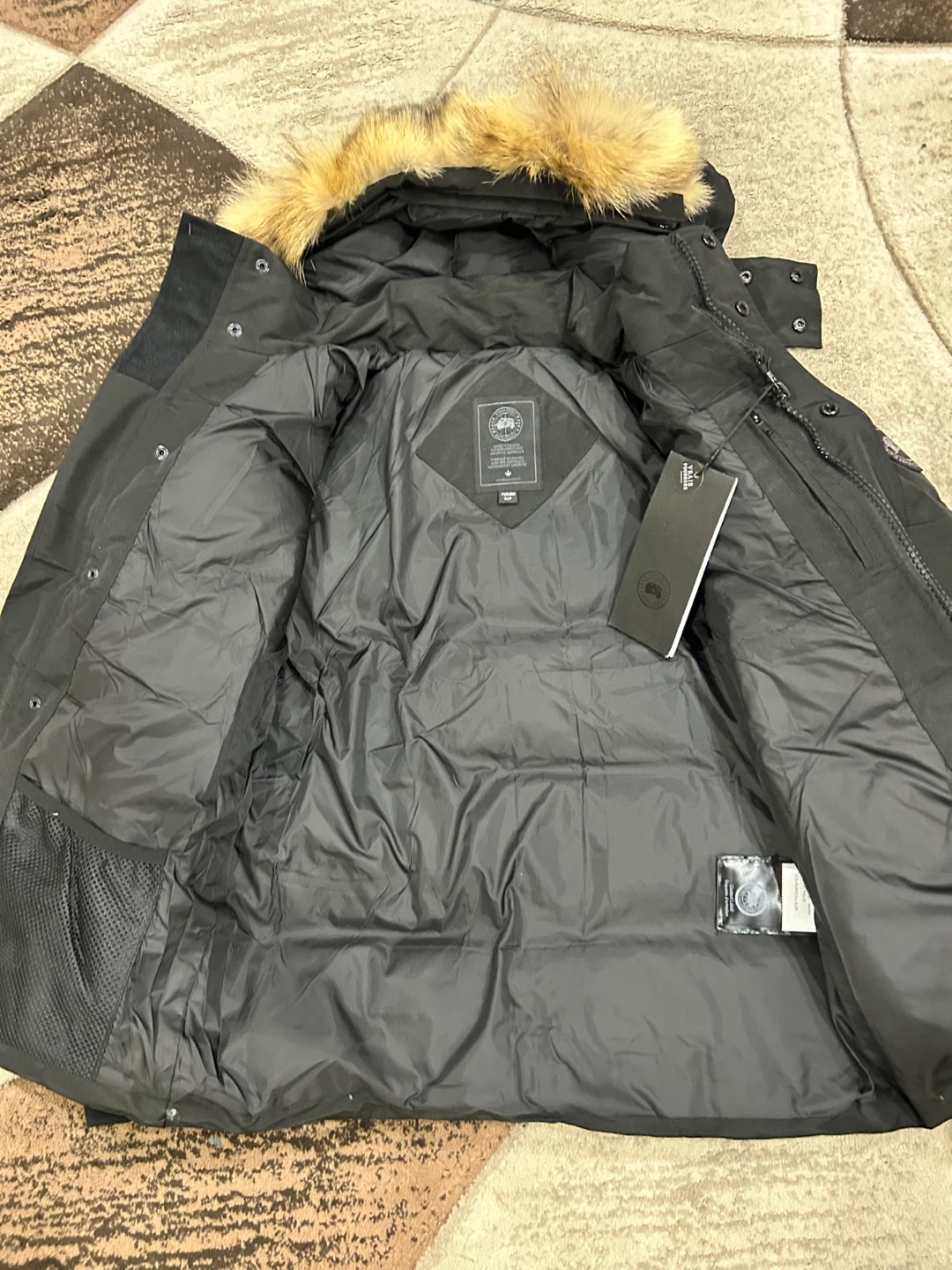 Canada Goose Wyndham Parka Black Label - photo 3