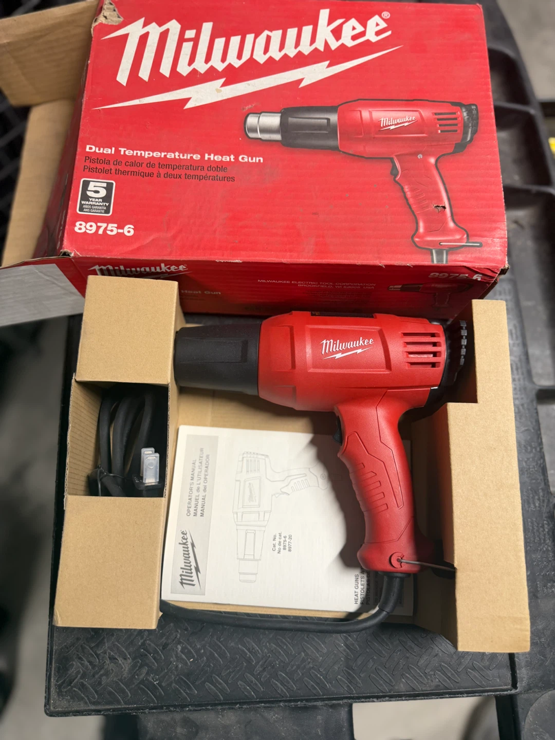 Milwaukee Dual Temperature Heat Gun 8975-6