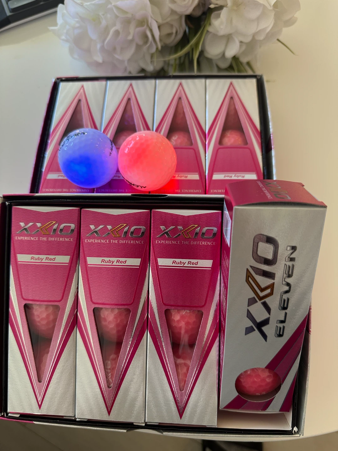XXIO Eleven Golf Balls 2boxs and some gifts - photo 2