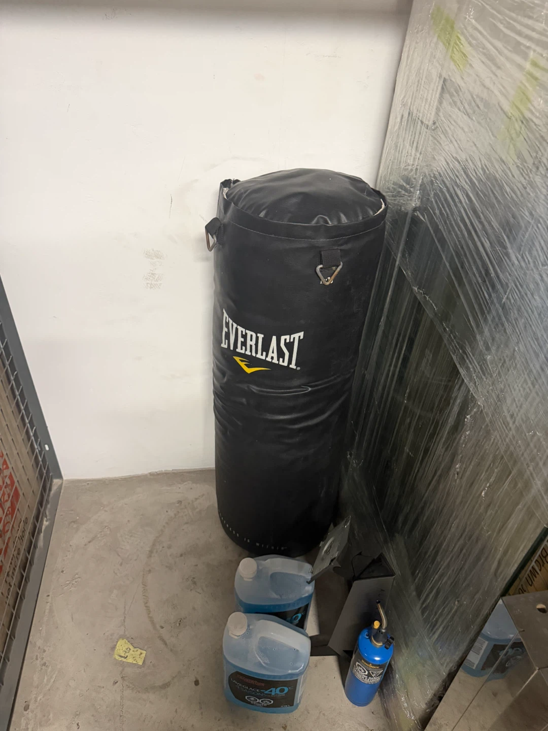70 LBS Everlast Black Punching Bag