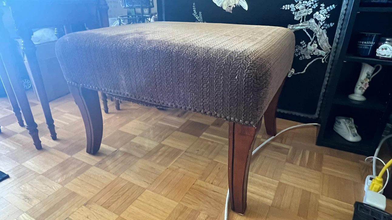 The Bombay Company Vintage Upholstered Ottoman / Footstool - photo 3