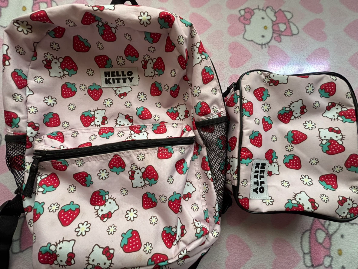 Hello Kitty - Strawberry Backpack & Lunch Bag Set - photo 2