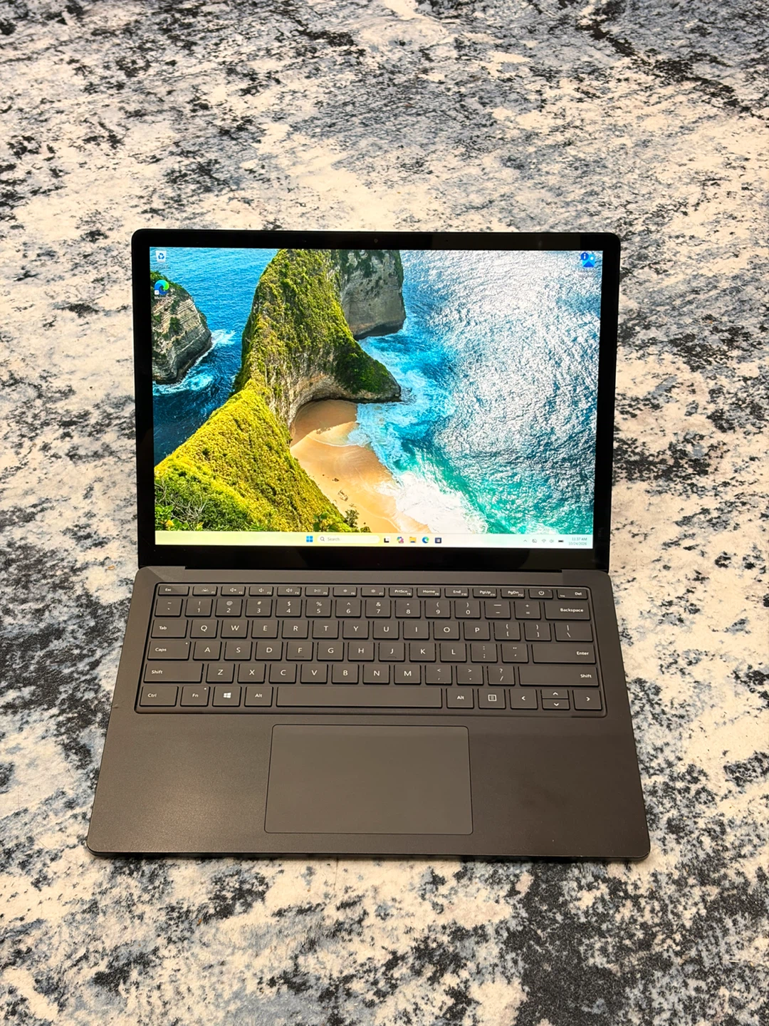 Microsoft Surface Laptop 4 13.5" (i5-11th / 8GB / 256GB) — Touch