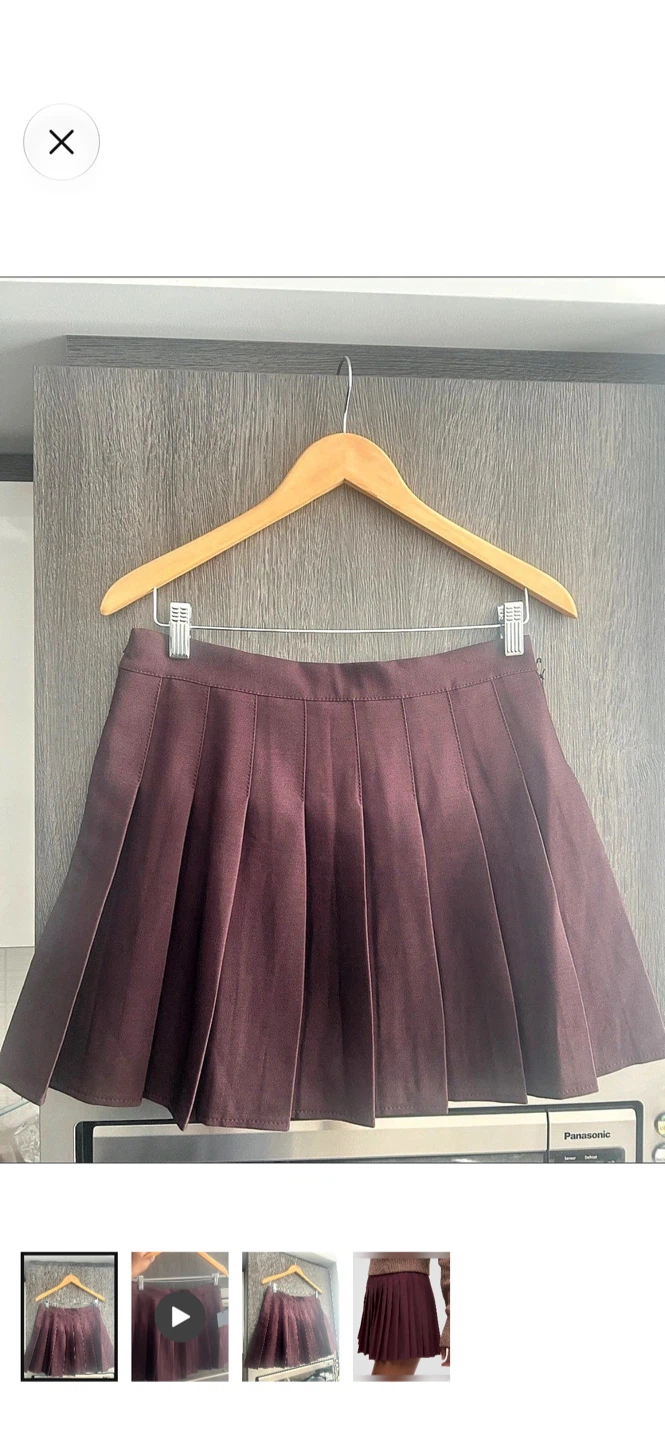 Maroon Pleated Mini Skirt (new with tags)