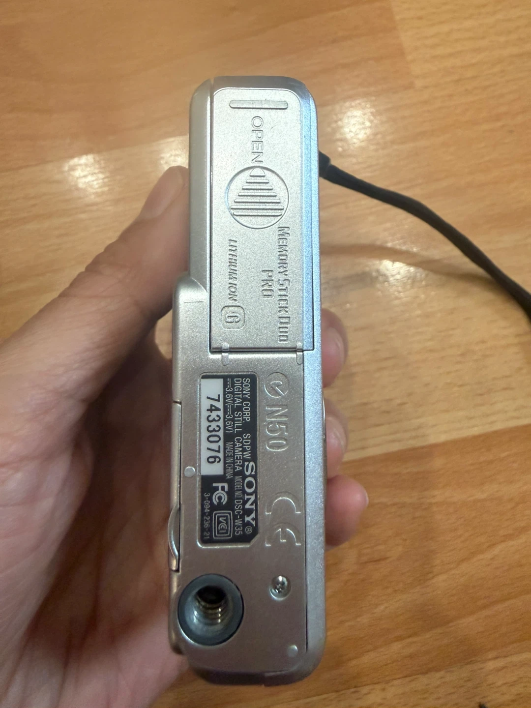 Sony Cyber-shot DSC-W35 Digital Camera - photo 2