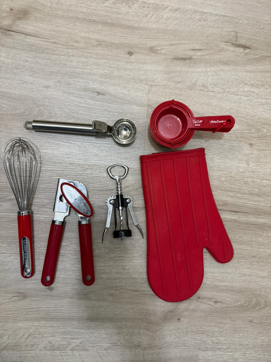 Betty Crocker Red Kitchen Utensil Set