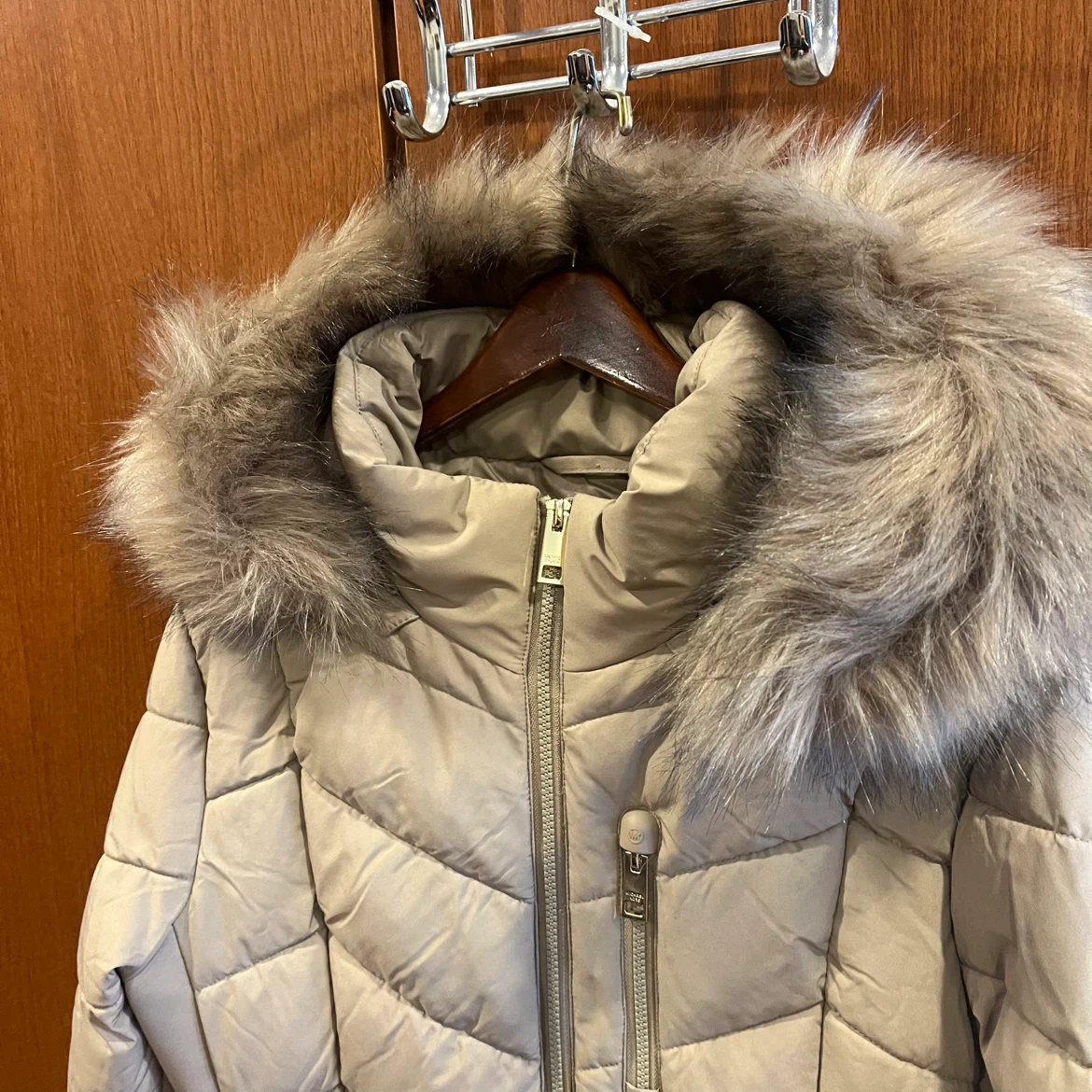 Michael Kors Puffer Jacket Size XL - photo 4