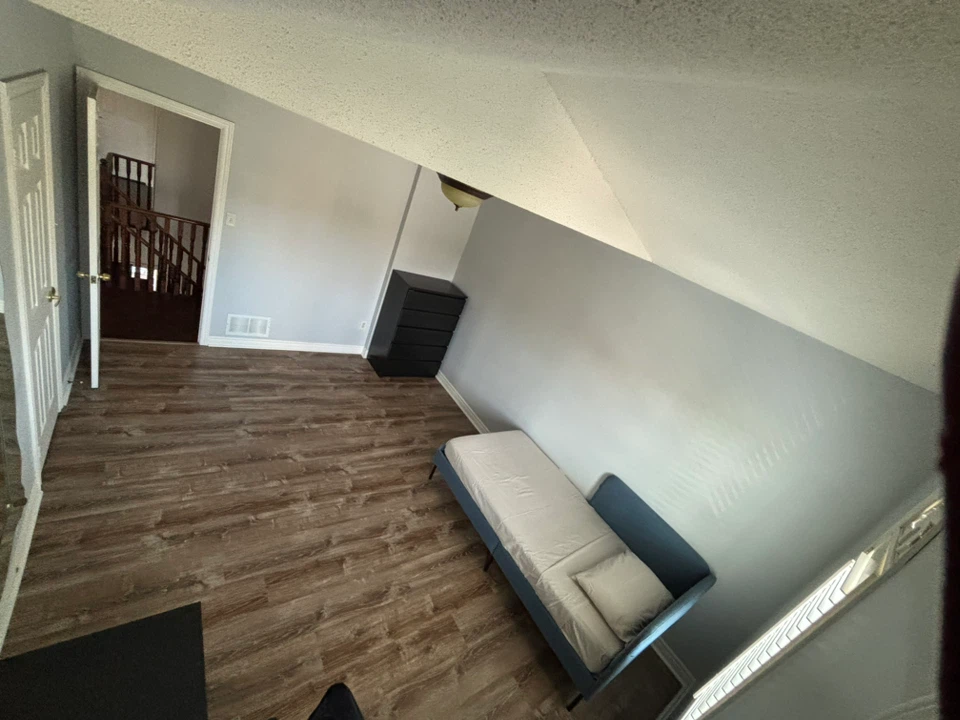 Private room for rent: female ideal - photo 3