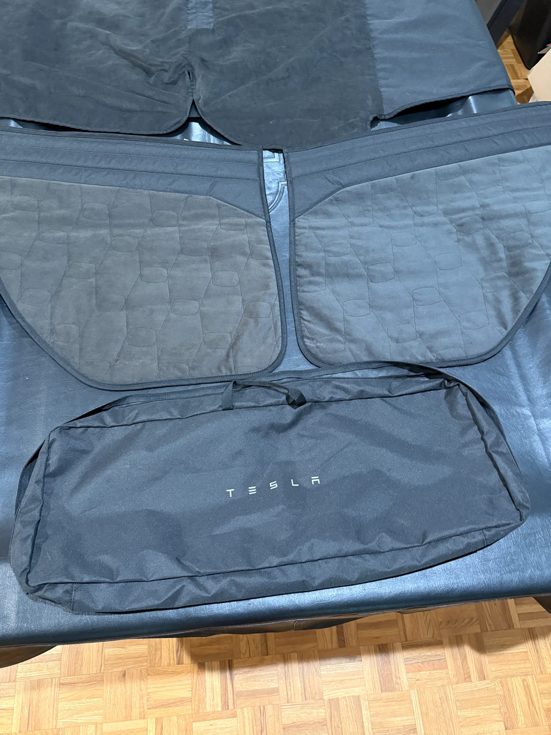 Tesla Model S/3/Y Pet Liner - photo 2
