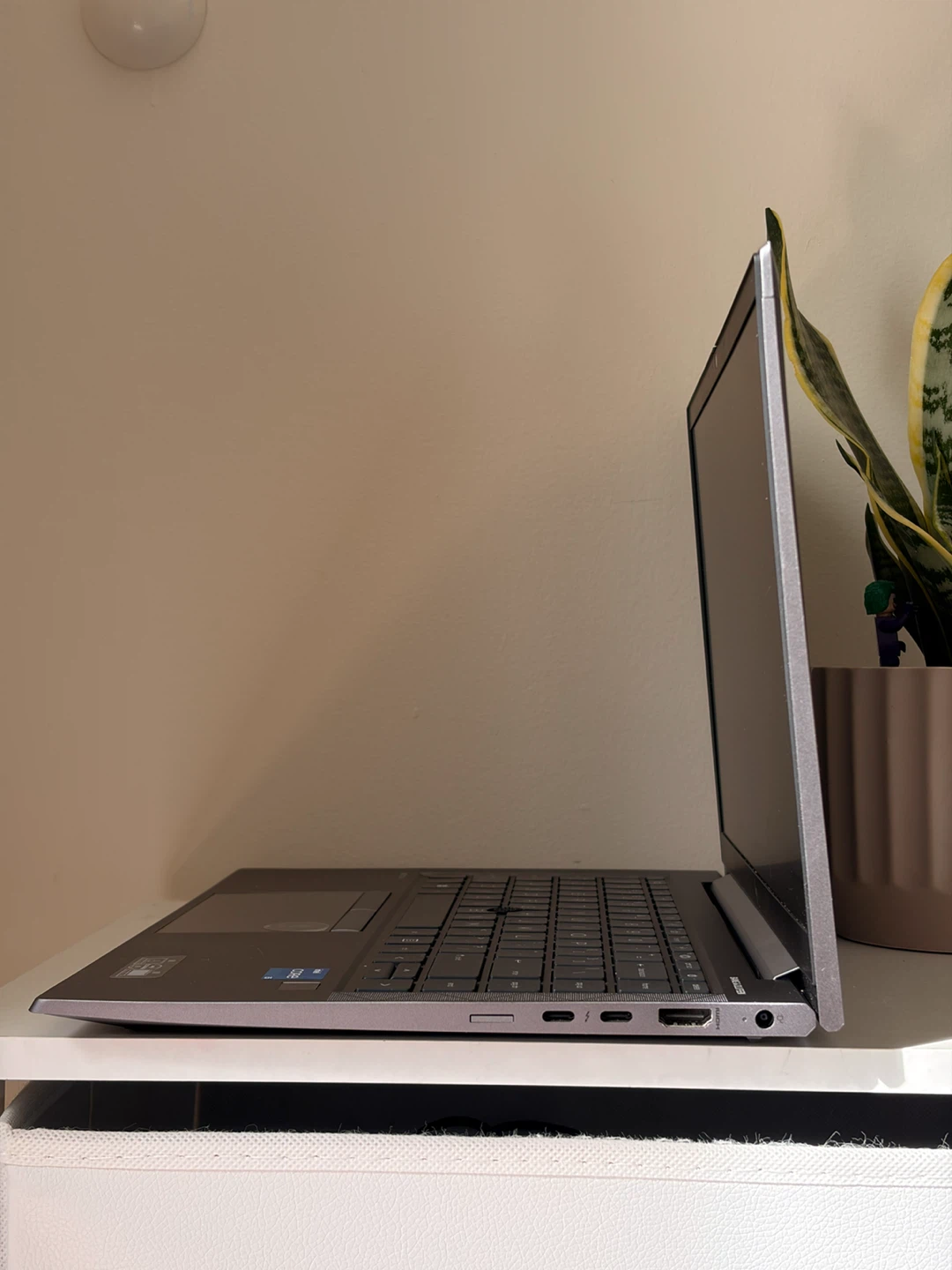 HP ZBook Firefly 14 G8 Workstation — i5-11th / 16GB / 256GB - photo 5