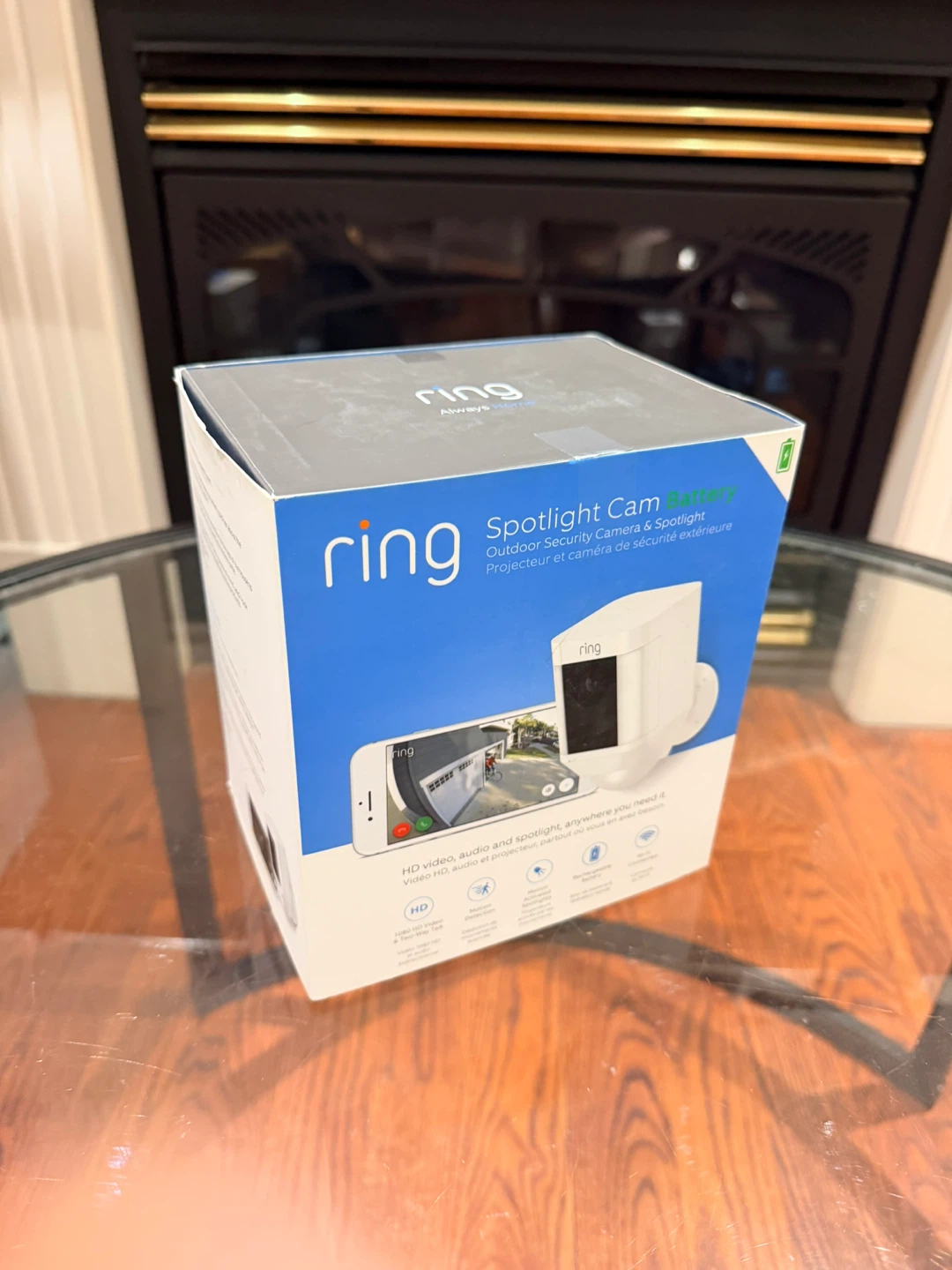 Ring Spotlight Cam Battery – White – New Open Box - photo 3