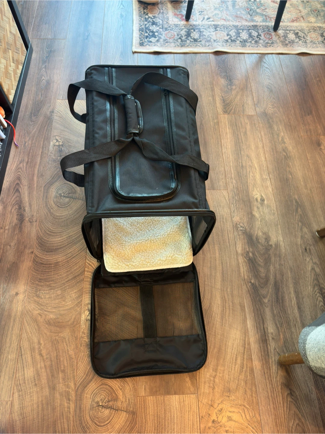 Black Pet Travel Carrier - photo 2