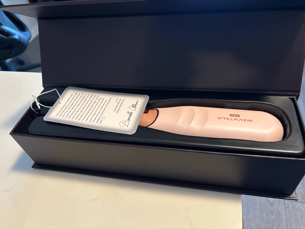 Wavytalk Pro Steam Hair Straightening Brush - photo 3