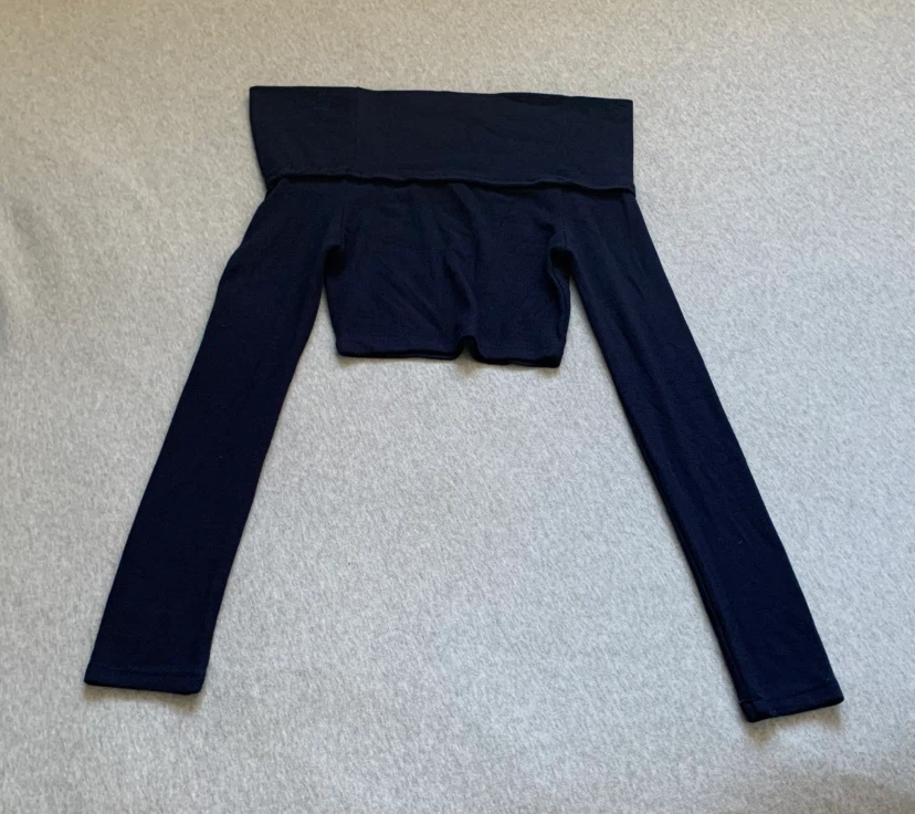 Garage Off-the-Shoulder Navy Blue Long Sleeve Crop Top ~ Size XS - photo 2