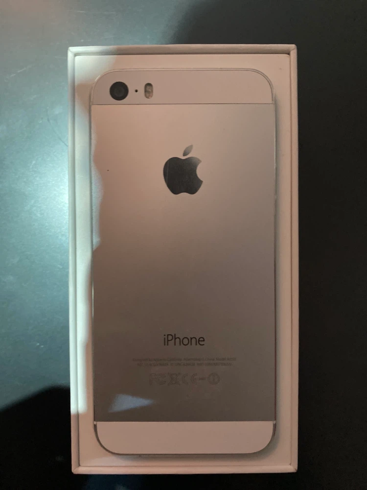 Apple iPhone 5s Silver - photo 2