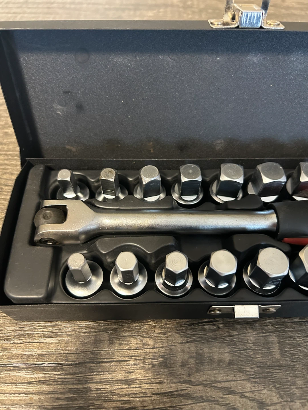18-Piece Oil Drain Plug Socket Set - photo 2