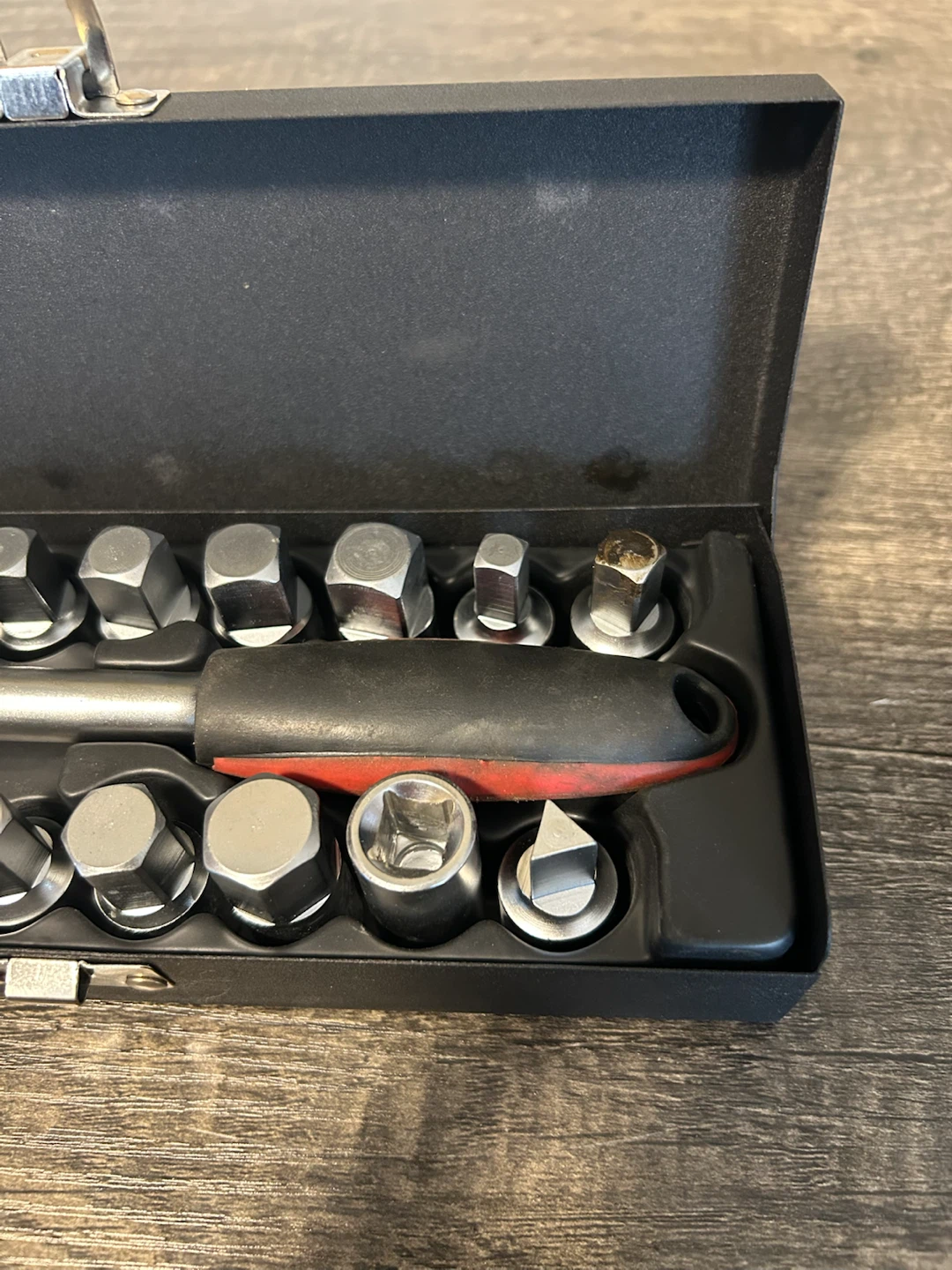 18-Piece Oil Drain Plug Socket Set - photo 3